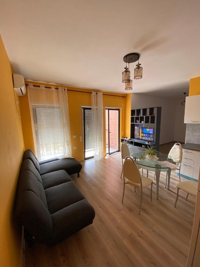 Eq Apartaments Tirana Exterior foto